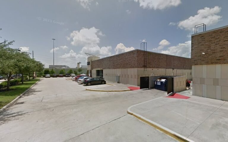 13054 alex holliday md 768x480